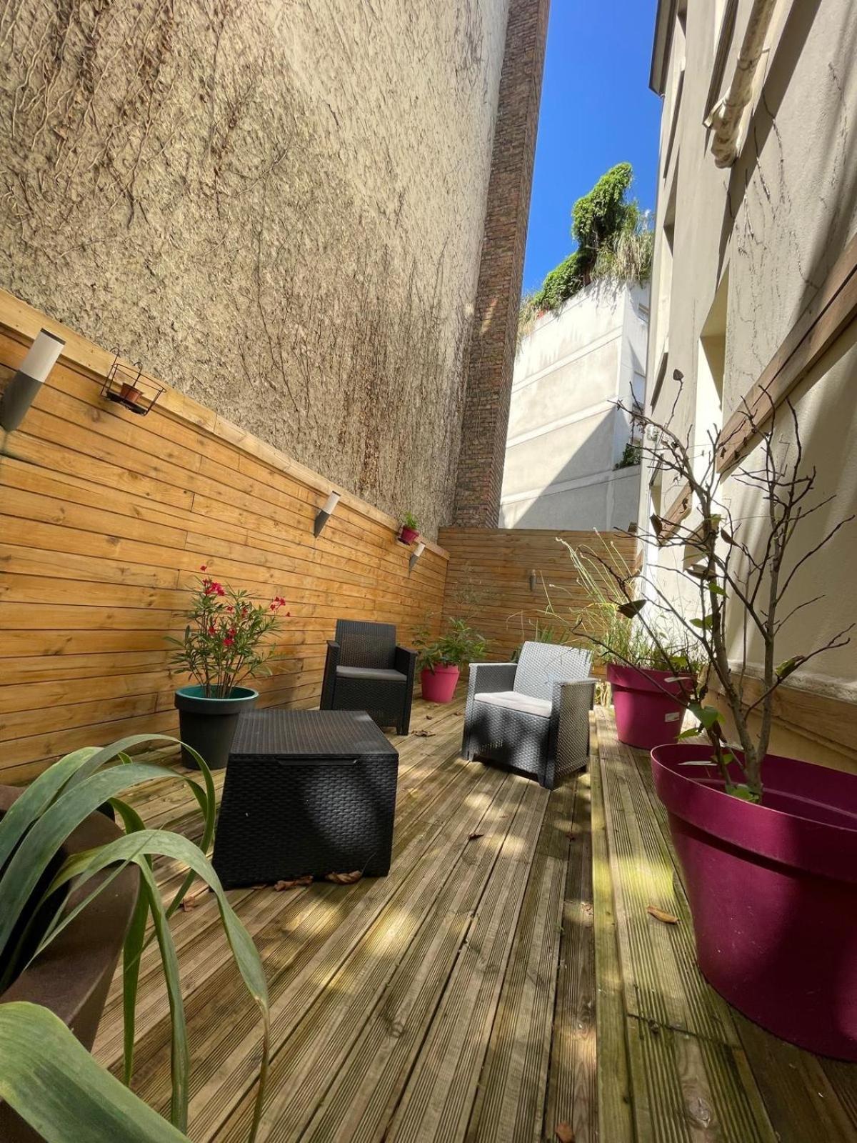 Apartment 3 Pieces Avec Terrasse *